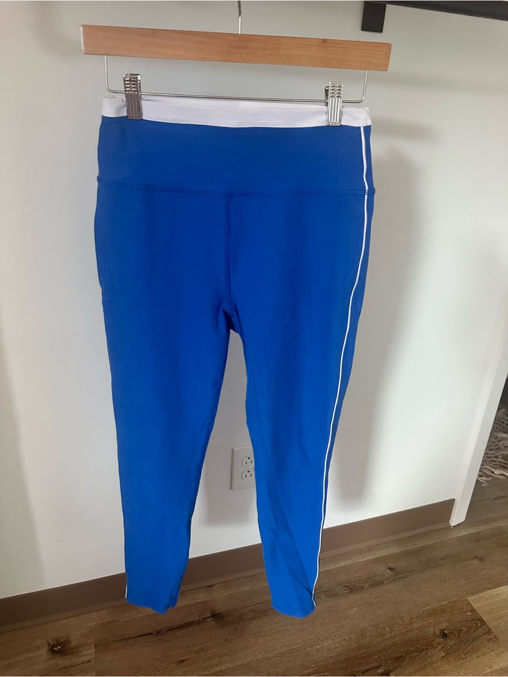 Beyond Yoga High Waist Leggings - Blue With White Waistband